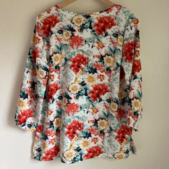 New Mario Serrani women’s floral top - Picture 4 of 7